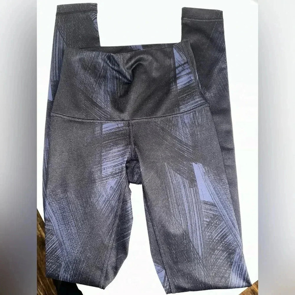 Lululemon Leggings Size 2 - Picture 1 of 3